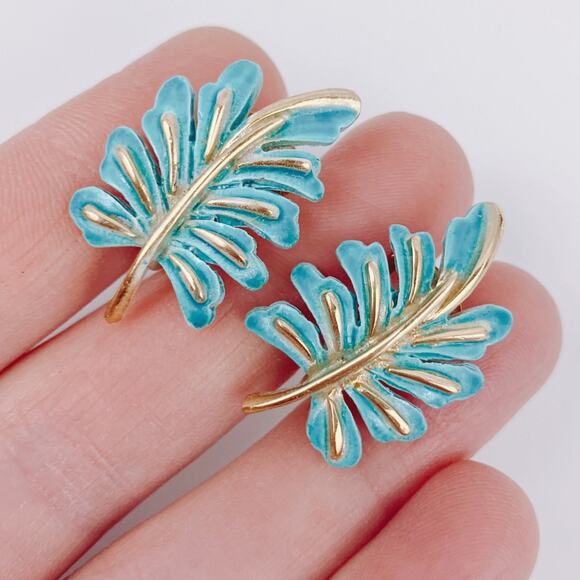 VTG Signed Coro Blue Enamel Gold Tone Leaf Clip-On Earrings 1950s 1960s Jewelry - Picture 2 of 8